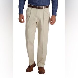 NWT Haggar Iron Free Premium‎ Khaki Flat Front Men’s Size 42x30 Straight Fit